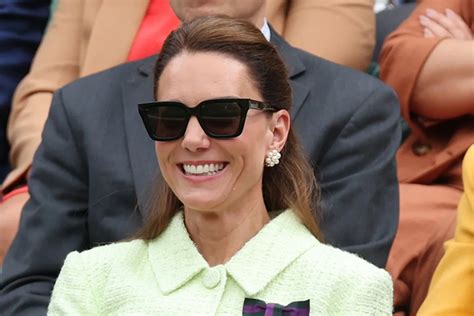 kate middleton victoria beckham sunglasses.